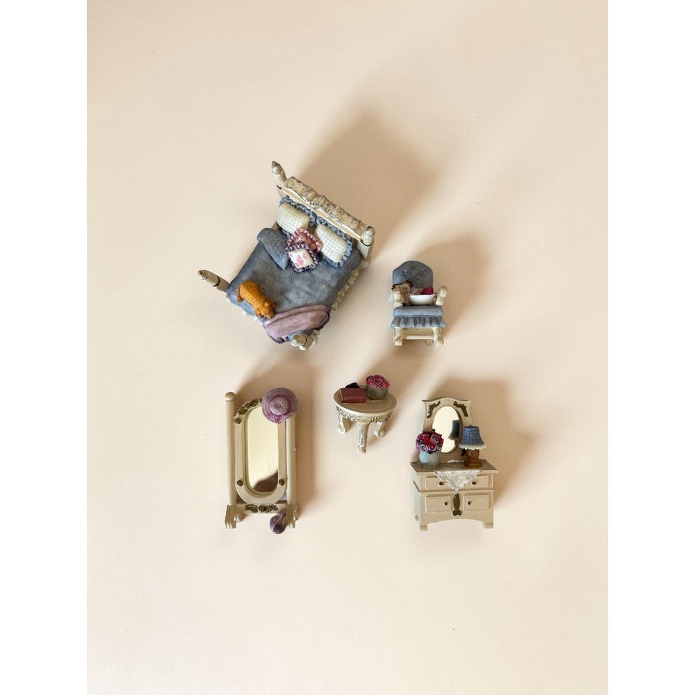 Vintage Avon Country Cottage Bedroom - Miniature Furniture -Complete 5 Piece Set